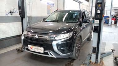 Mitsubishi Outlander 2021 года, 71 082 км - вид 1
