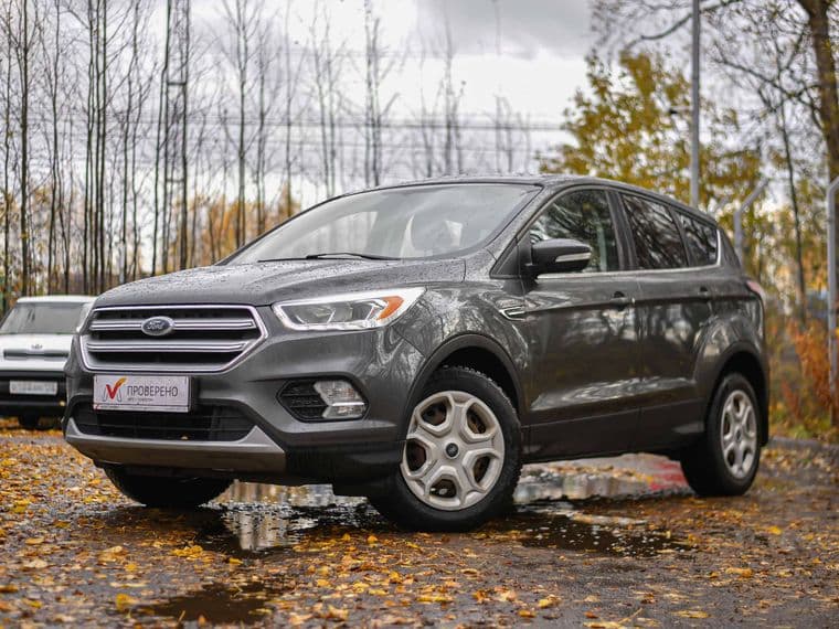Ford Kuga, 2017