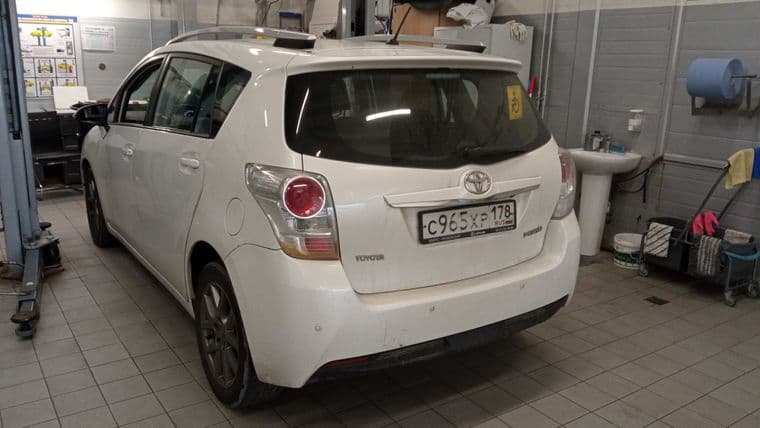 Toyota Verso, 2014 - вид 3
