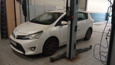 Toyota Verso 2014 года, 231 213 км - вид 1