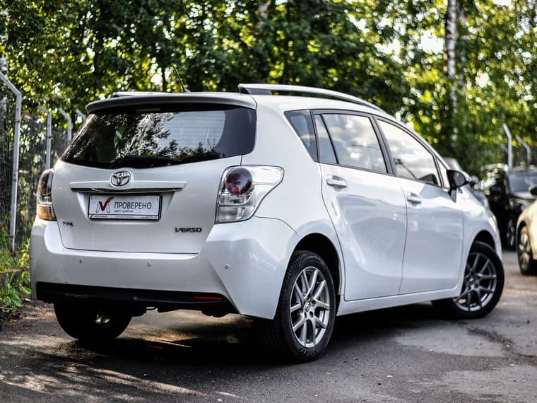Toyota Verso, 2014 - вид 1