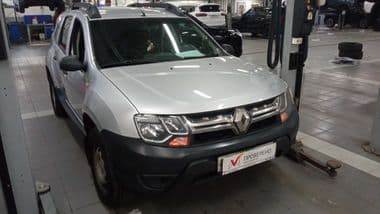 Renault Duster 2018 года, 144 165 км - вид 2