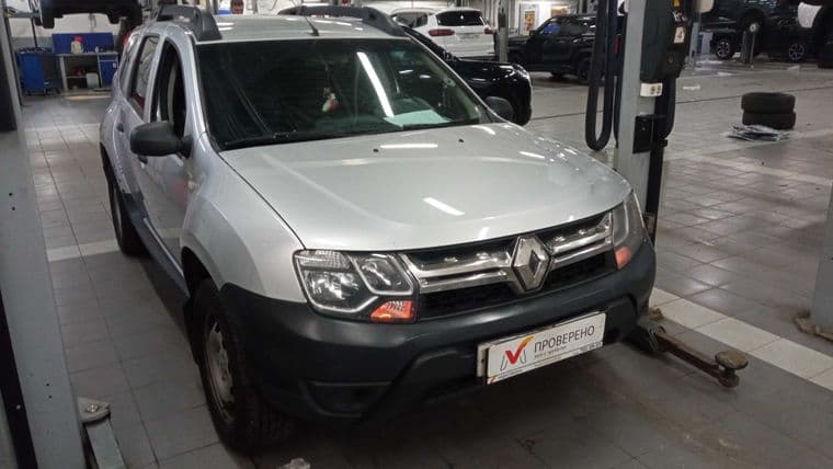 Renault Duster 2018 года, 144 165 км - вид 2