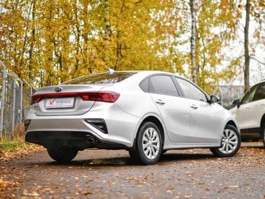 KIA Cerato 2020 года, 185 000 км - вид 2