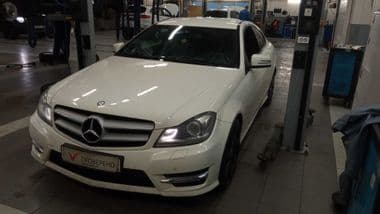 Mercedes-Benz C-класс 2012 года, 162 000 км - вид 1