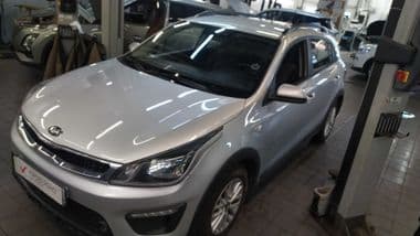 Kia Rio X-Line 2018 года, 82 320 км - вид 1