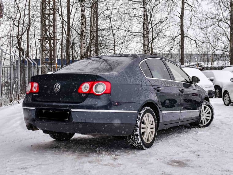 Volkswagen Passat 2008 года, 233 552 км - вид 2