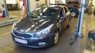 KIA Ceed 2012 года, 287 000 км - вид 2