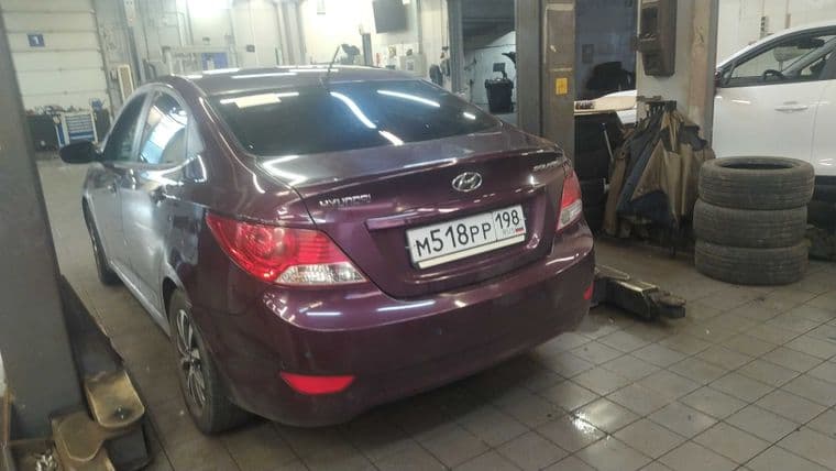 Hyundai Solaris 2013 года, 214 578 км - вид 2