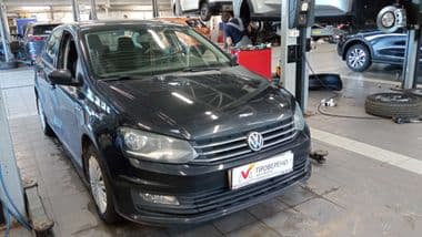 Volkswagen Polo 2018 года, 175 056 км - вид 2