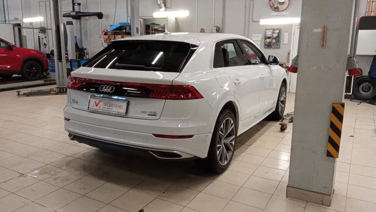 Audi Q8, 2019 - вид 2