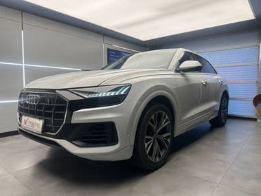 Audi Q8 2019 года, 153 013 км - вид 1