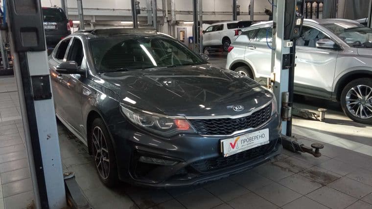 KIA Optima 2019 года, 172 974 км - вид 2