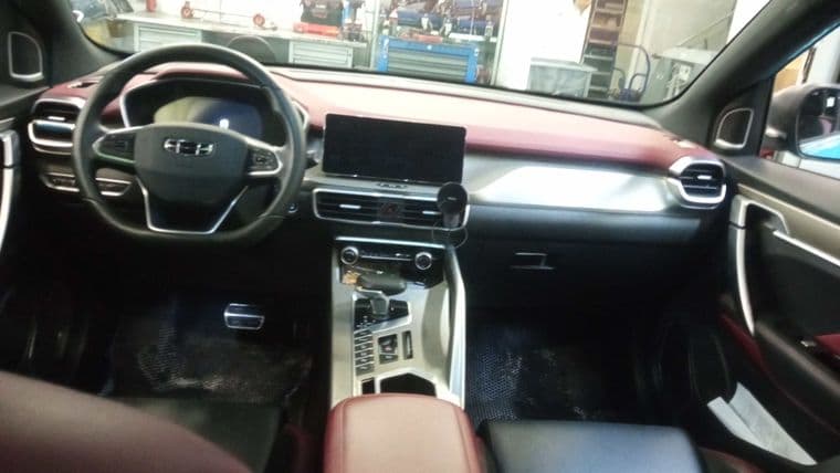 Geely Coolray, 2023 - вид 4