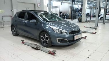 KIA Ceed 2016 года, 125 383 км - вид 2