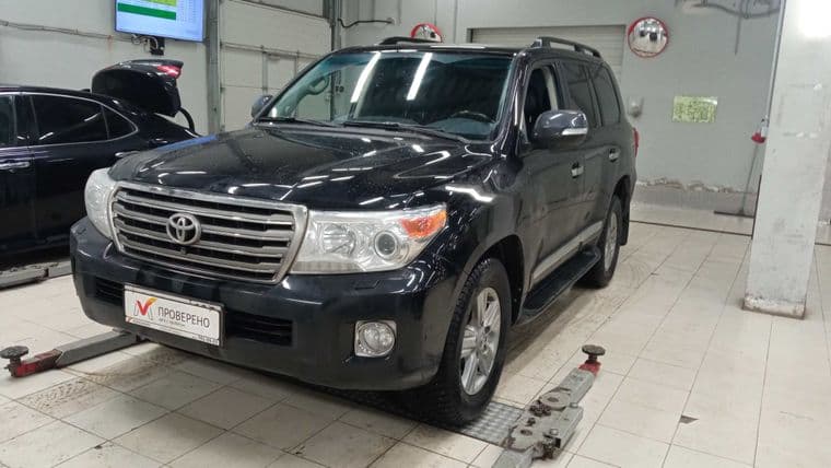 Toyota Land Cruiser, 2012