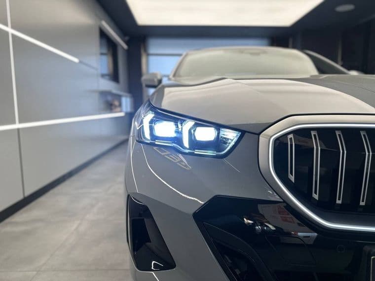 BMW 5 серия, 2023 - вид 1