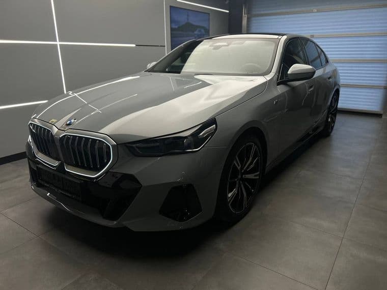 BMW 5 серия, 2023
