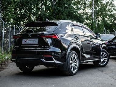 Lexus NX 2017 года, 105 675 км - вид 2