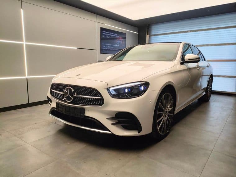 Mercedes-Benz E-класс 2020 года, 46 095 км - вид 1