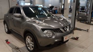Nissan Juke 2015 года, 180 550 км - вид 2