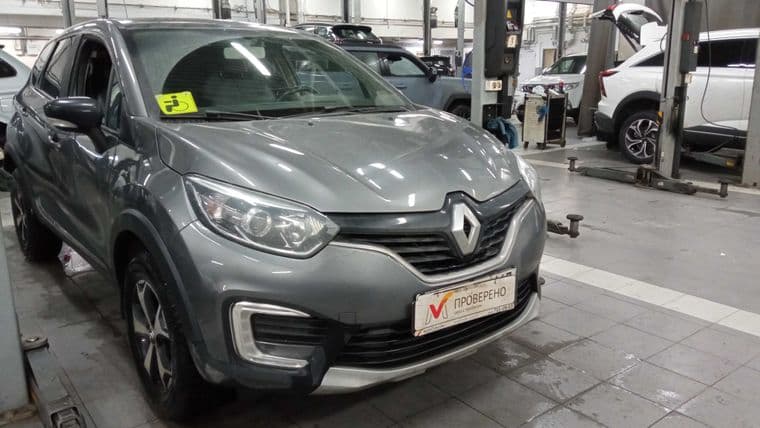 Renault Kaptur 2017 года, 151 863 км - вид 2