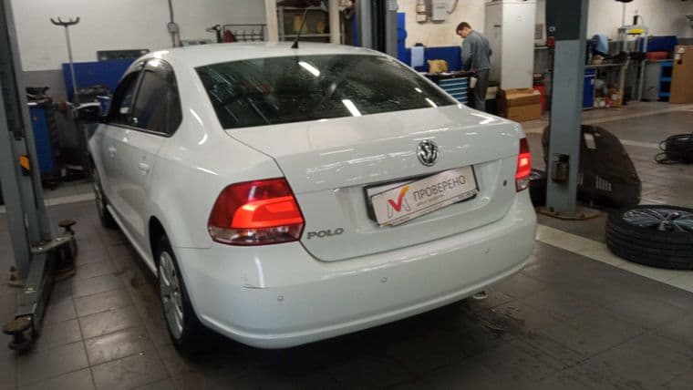 Volkswagen Polo, 2015 - вид 3