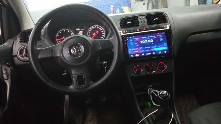 Volkswagen Polo, 2015 - вид 4