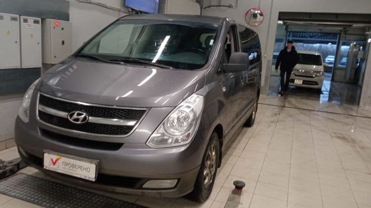 Hyundai H-1, 2011