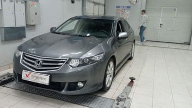 Honda Accord 2008 года, 202 437 км - вид 1