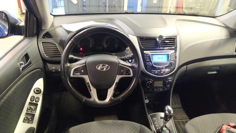 Hyundai Solaris, 2011 - вид 4