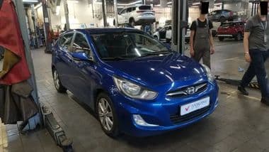 Hyundai Solaris 2011 года, 214 548 км - вид 2