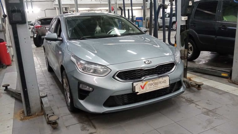 KIA Ceed 2018 года, 150 959 км - вид 2