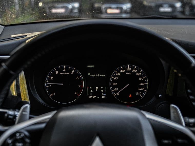 Mitsubishi Outlander, 2012 - вид 4