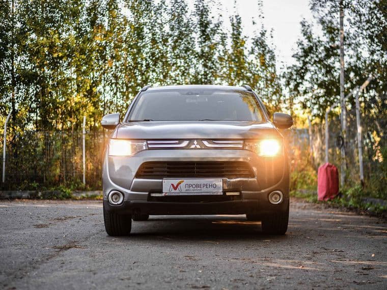 Mitsubishi Outlander, 2012 - вид 2