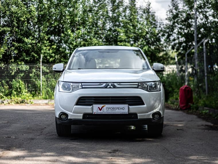 Mitsubishi Outlander, 2013 - вид 2