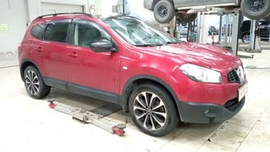 Nissan Qashqai+2 2013 года, 160 265 км - вид 2