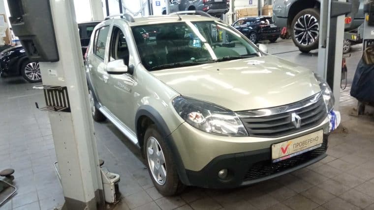 Renault Sandero Stepway, 2014