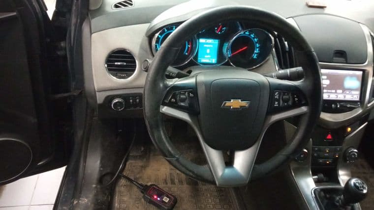 Chevrolet Cruze, 2013 - вид 4