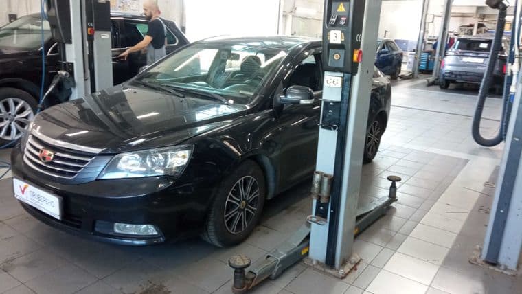 Geely Emgrand EC7 2013 года, 115 812 км - вид 1