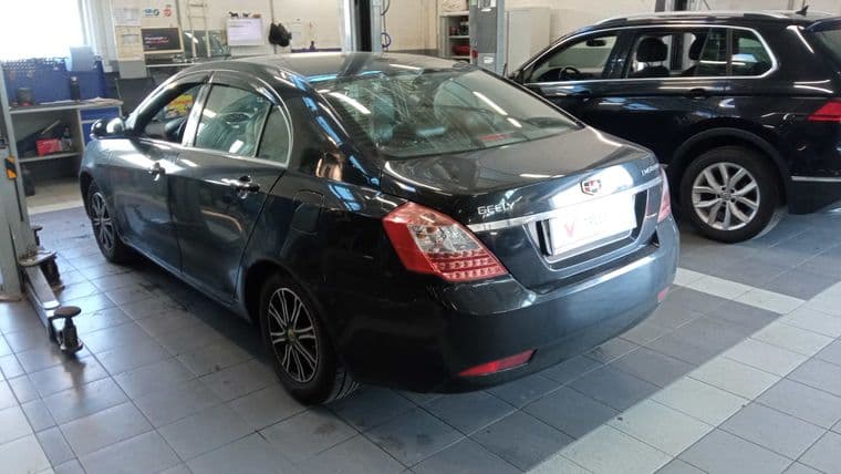 Geely Emgrand EC7, 2013 - вид 3