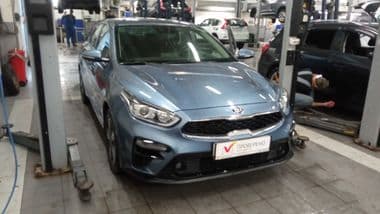 KIA Cerato 2018 года, 259 227 км - вид 2