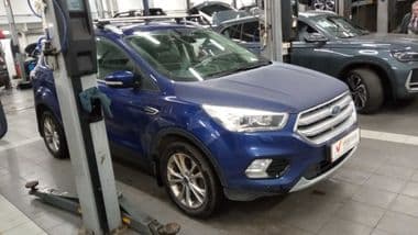 Ford Kuga 2017 года, 86 865 км - вид 2
