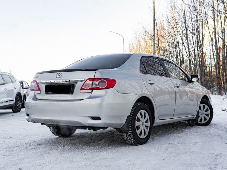 Toyota Corolla 2011 года, 207 562 км - вид 2