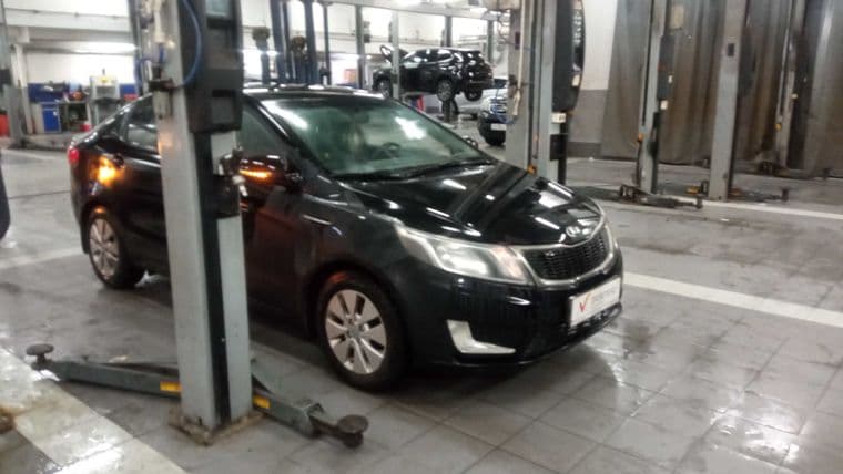 KIA Rio 2014 года, 181 456 км - вид 2