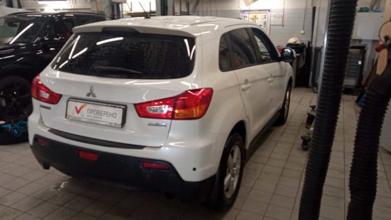 Mitsubishi ASX, 2012 - вид 3