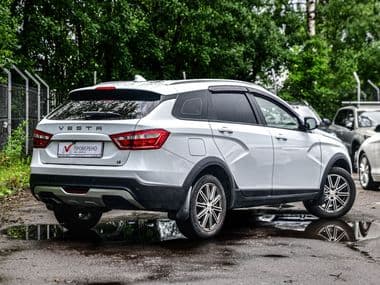 ВАЗ (LADA) Vesta Cross 2018 года, 116 458 км - вид 2