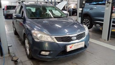 KIA Ceed 2010 года, 256 780 км - вид 2
