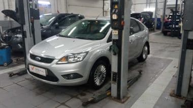 Ford Focus 2010 года, 250 999 км - вид 1