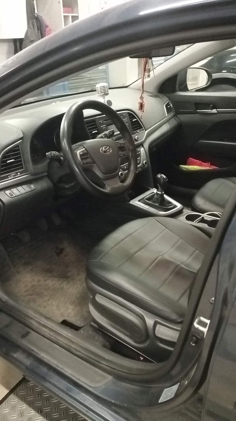 Hyundai Elantra, 2016 - вид 3